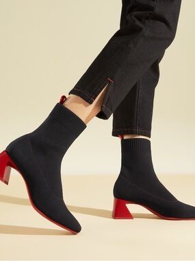 Square-Toe Water-Repellent Block Heeled Boots (Regina Pro)